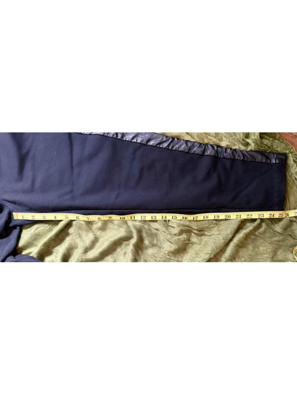 BCBG MAX AZRIA Casual Glam Jogger Pants Womens XS Black Faux Leather Side Stripe - Picture 6 of 8